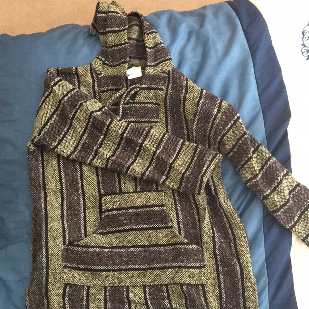 Knit pullover